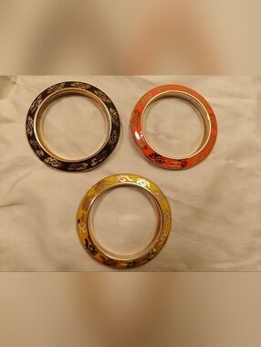 Enamel Decorative Bangle Bracelet Set - Yellow, Black, Orange